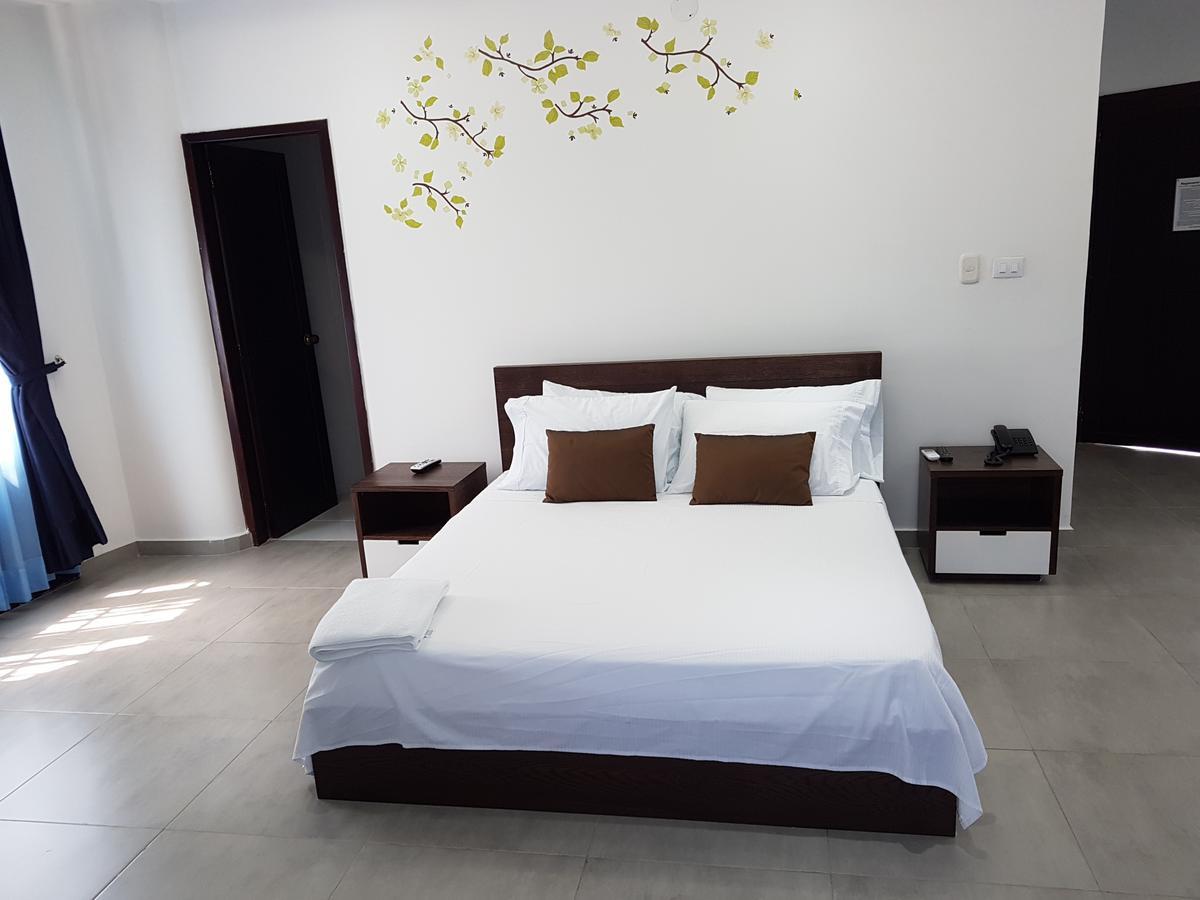 Hotel Plaza Real Montelíbano Eksteriør bilde